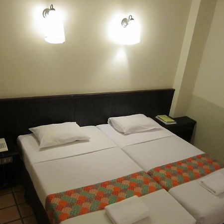 Rome Place Hotel Phuket Exteriör bild