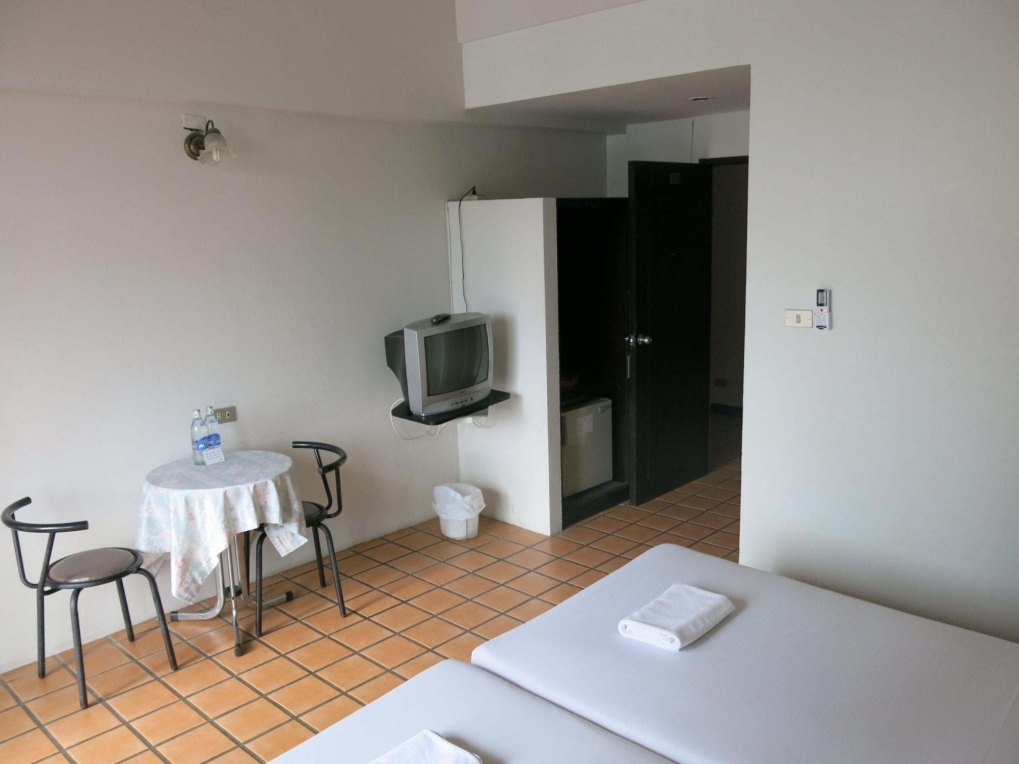 Rome Place Hotel Phuket Exteriör bild