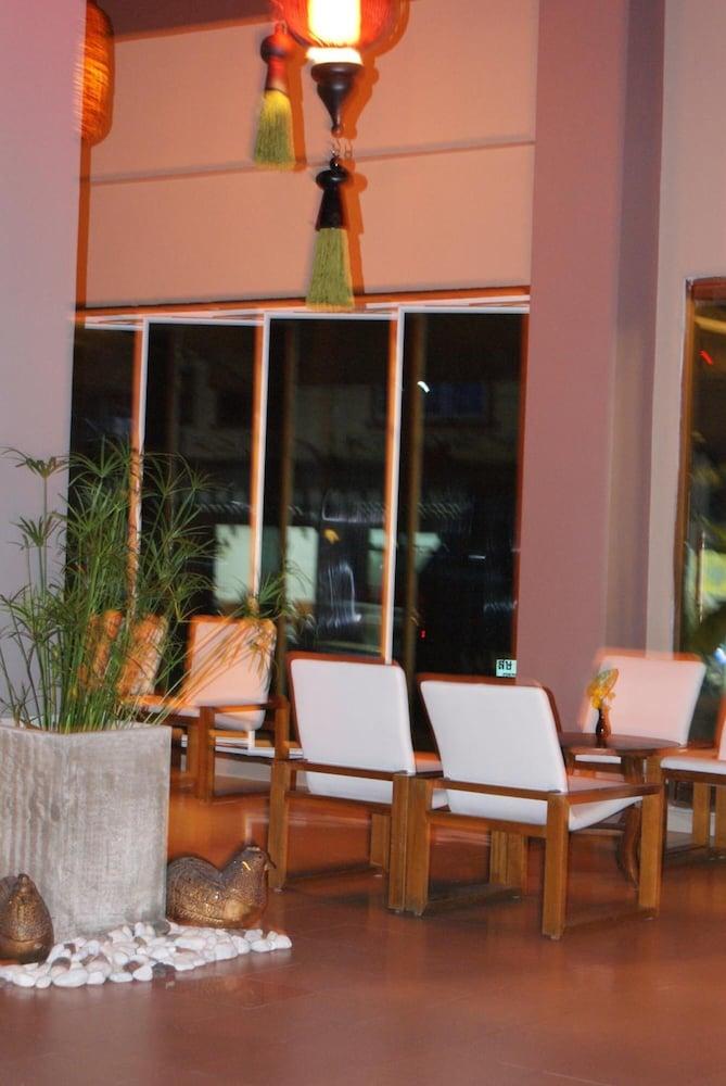 Rome Place Hotel Phuket Exteriör bild