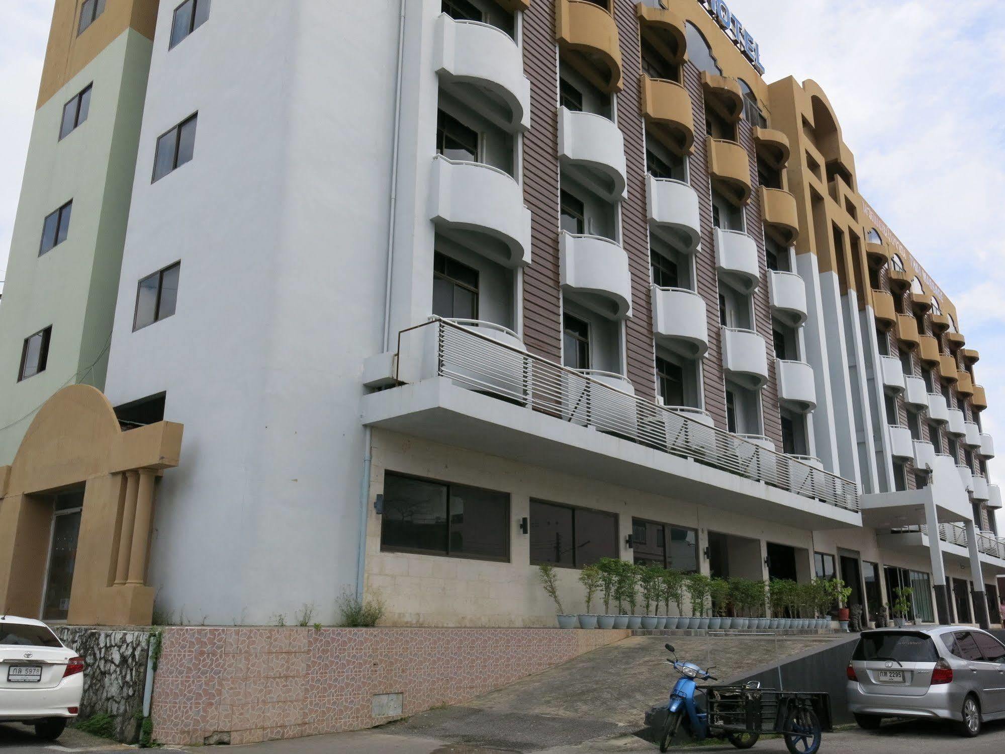 Rome Place Hotel Phuket Exteriör bild
