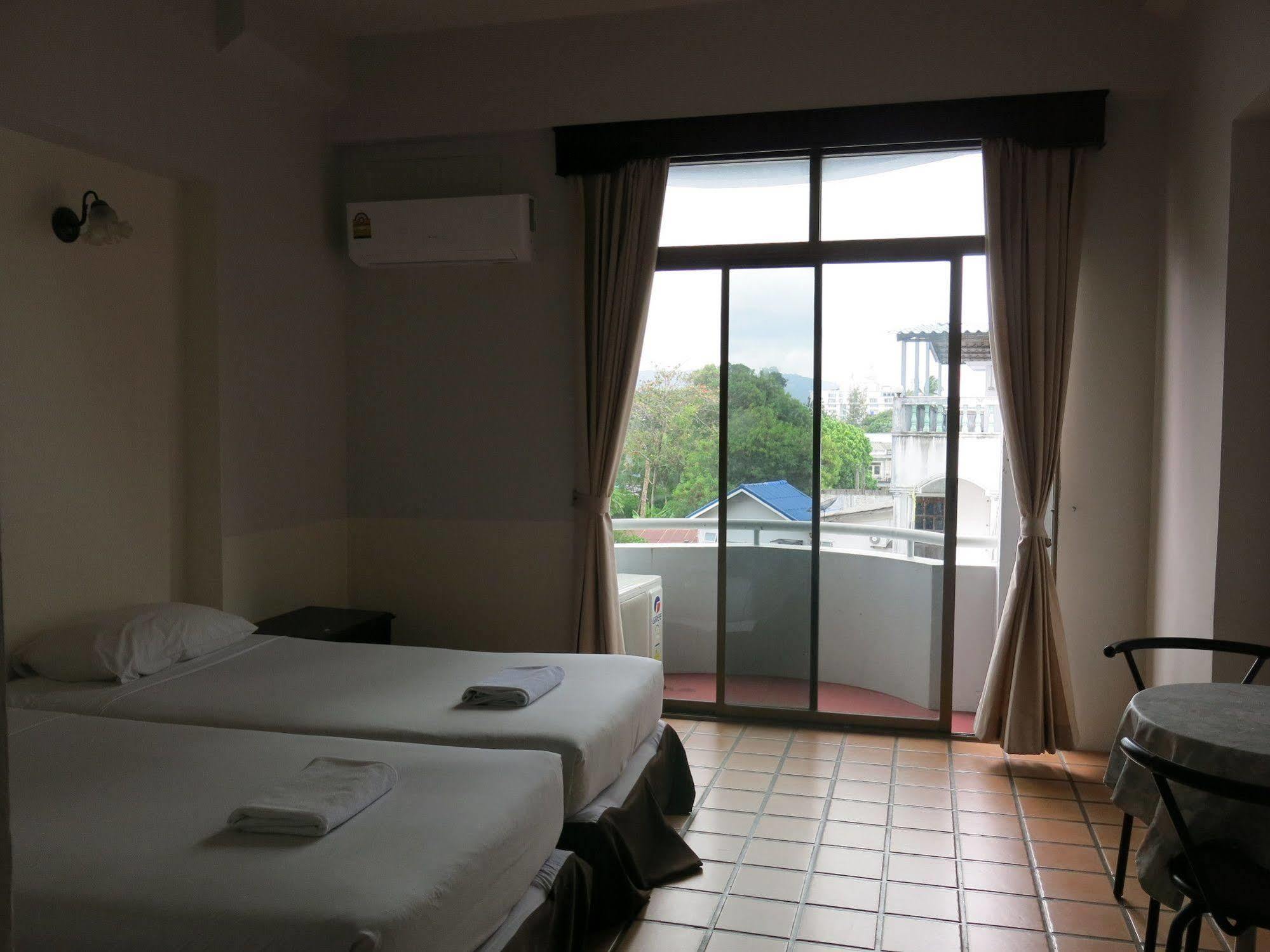 Rome Place Hotel Phuket Exteriör bild