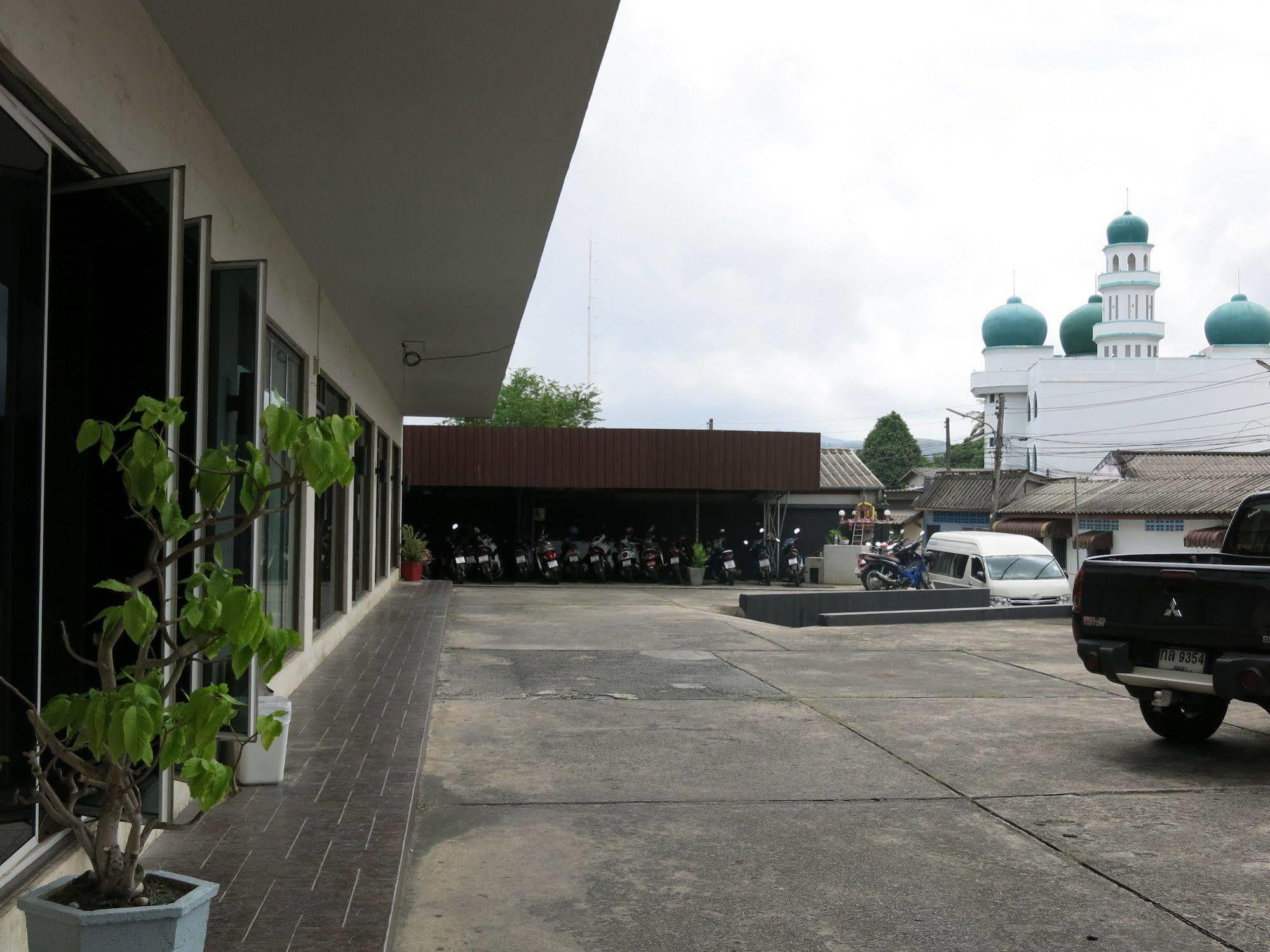 Rome Place Hotel Phuket Exteriör bild