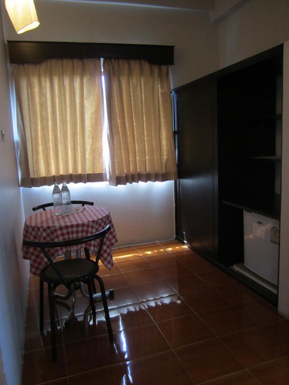 Rome Place Hotel Phuket Exteriör bild