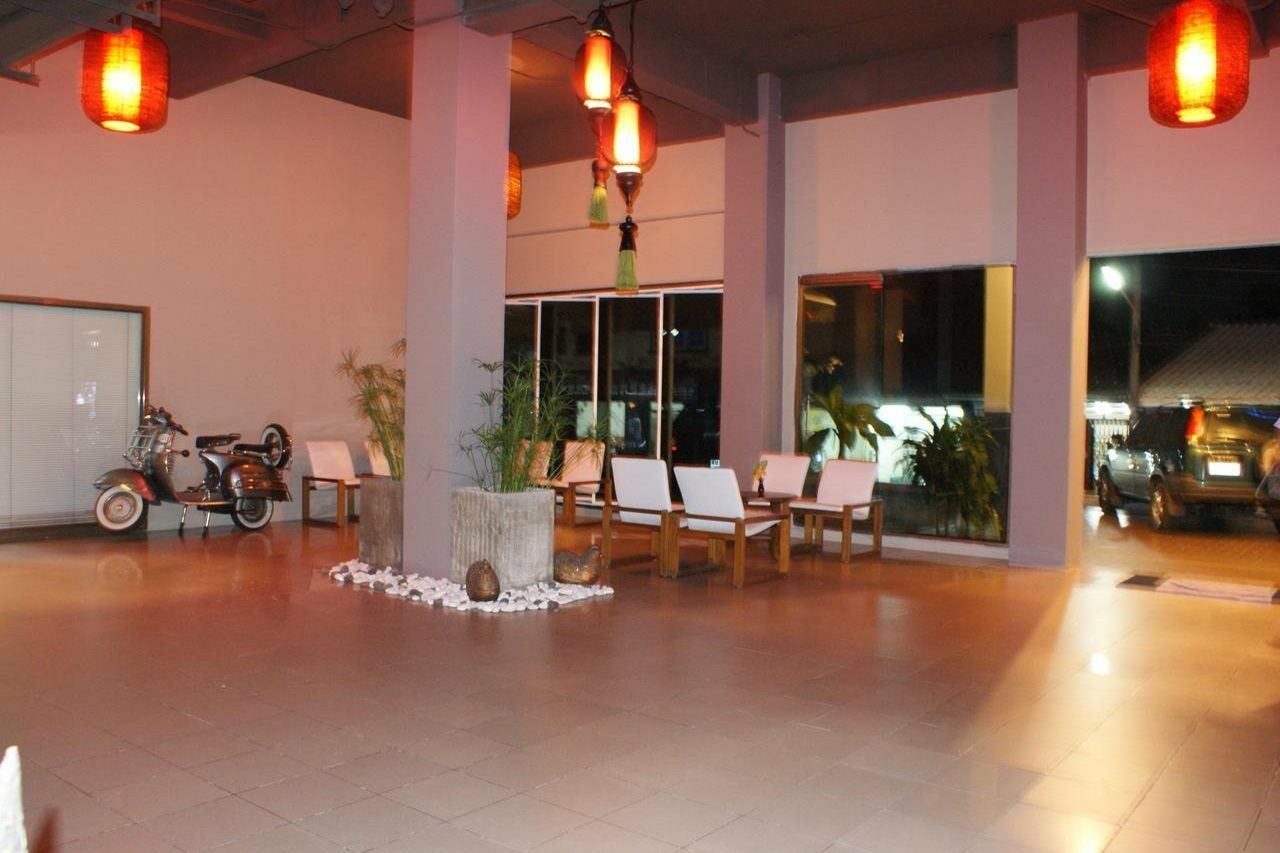 Rome Place Hotel Phuket Exteriör bild