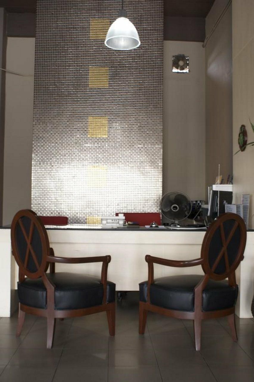 Rome Place Hotel Phuket Exteriör bild