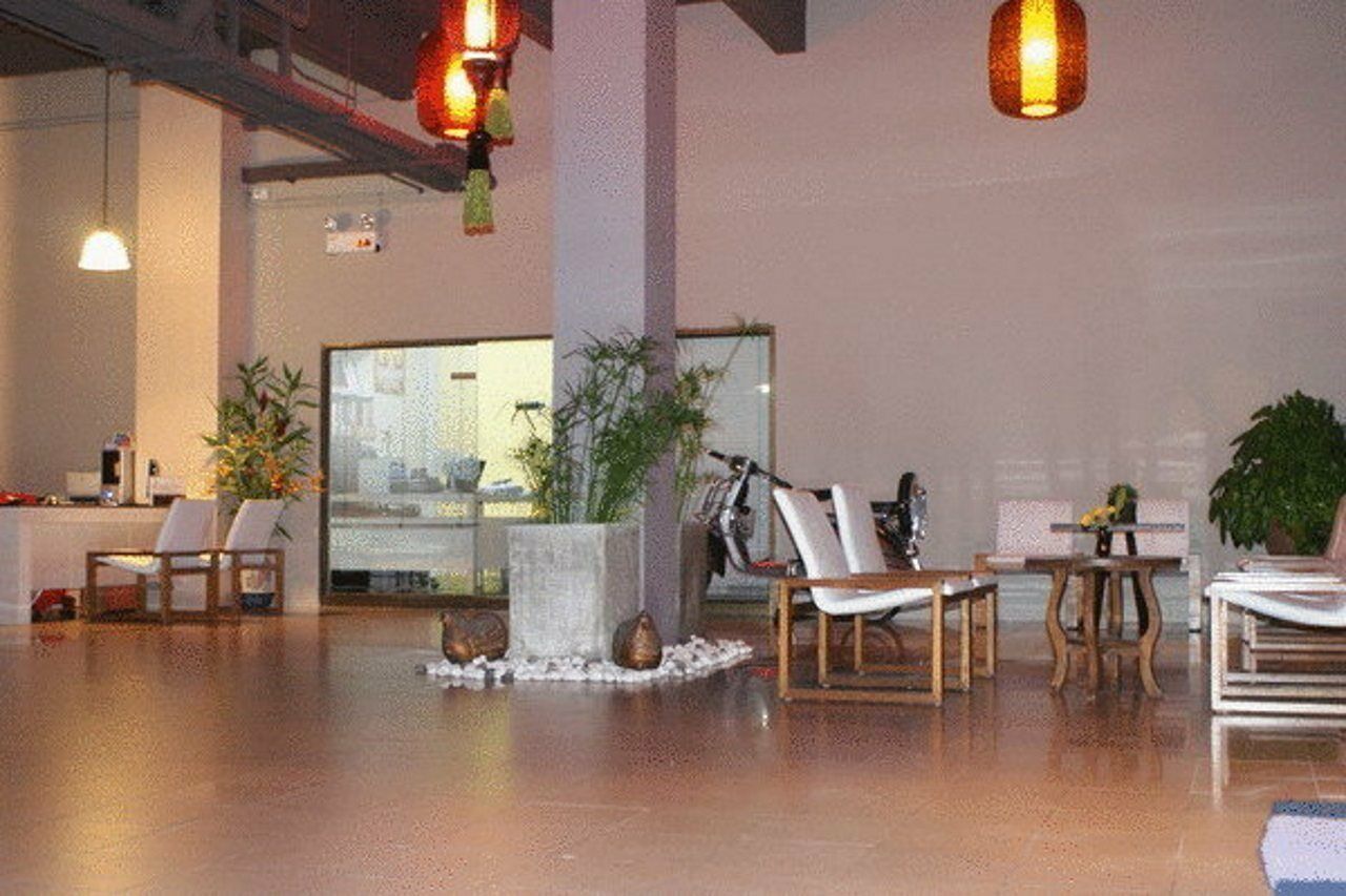 Rome Place Hotel Phuket Exteriör bild